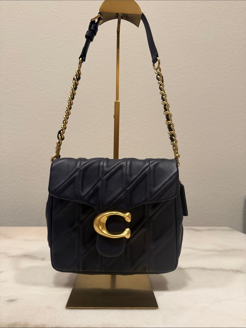 Like New Coach Navy Times Square 20 Tabby